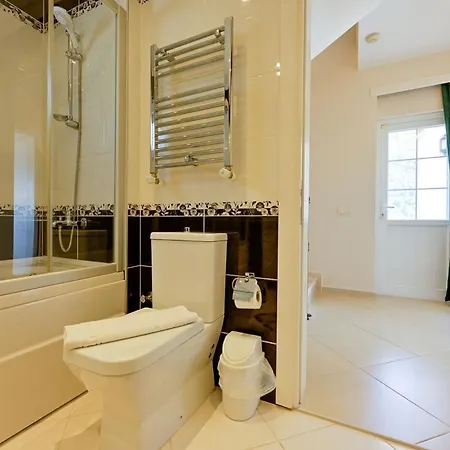 Вилла Arokarya *