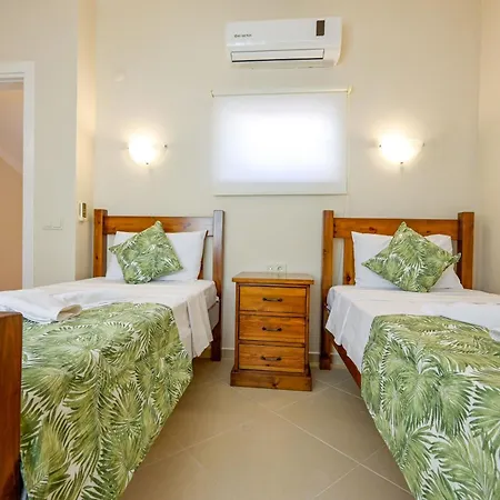 Вилла Arokarya *