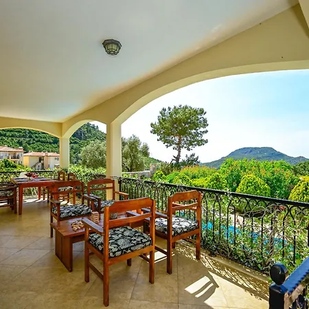 Arokarya Villa *